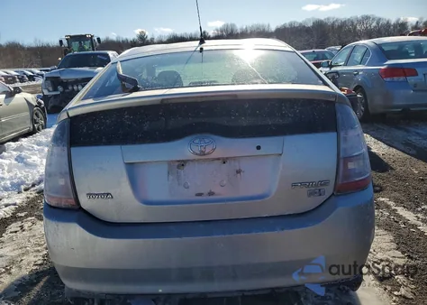 2004 Toyota Prius z USA, uszkodzony, nr VIN JTDKB20U040108061